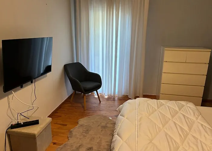 Hosting In The Center Of *