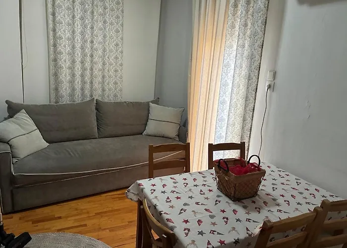 Hosting In The Center Of Florina